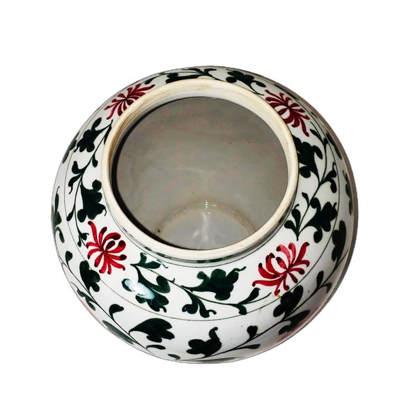 Charming Elegant Antique Taiwanese Ginger Jar with Delicate Pink Roses Design - Picture 4 of 8